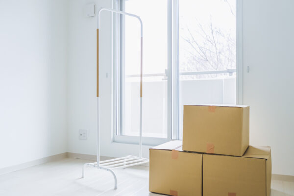 引越し見積もりを安くする方法は？
